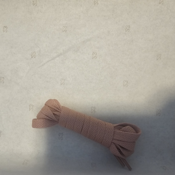 SOLD- JORDAN WMNS AIR JORDAN 1 LOW SE"Pink Velvet" - Picture 8 of 12